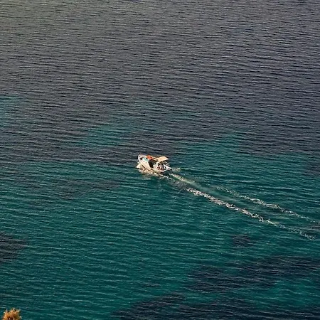 Sagini Agios Lazaros * Psarou (Mykonos)